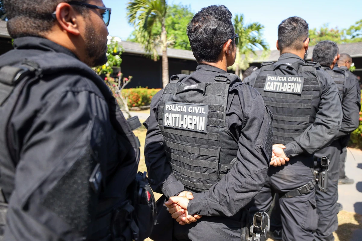 Idoso foi preso pela polícia