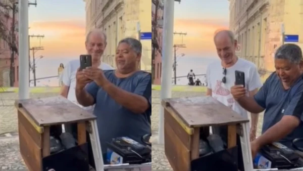 Ney Matogrosso é tietado por fã no Centro Histórico 