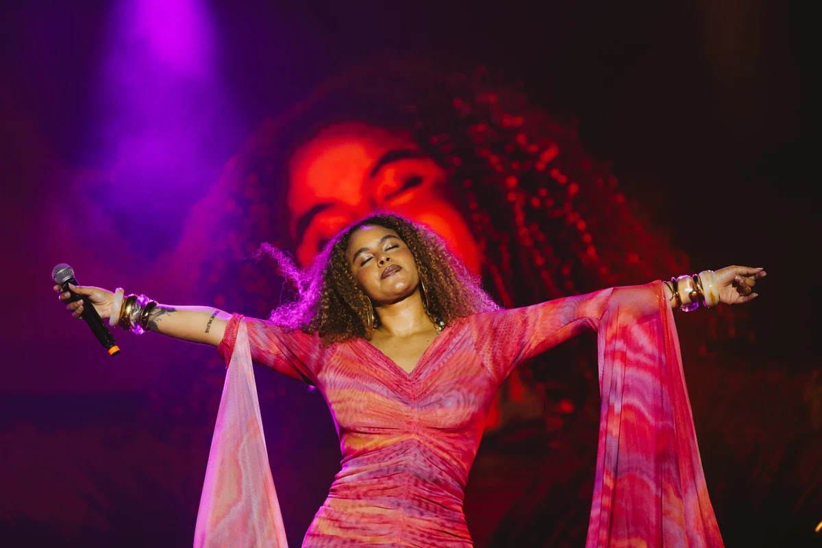 Rachel Reis se apresenta no Festival de Verão 2026