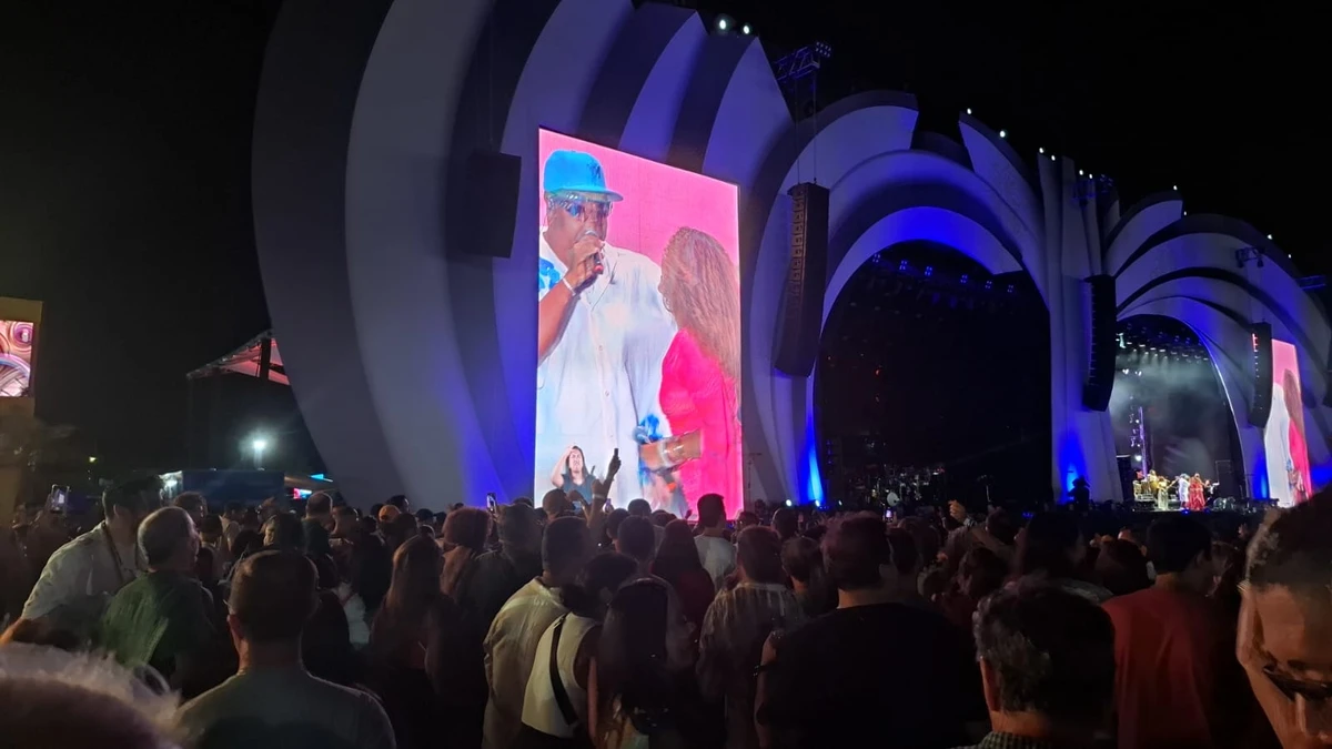 Márcio Victor fez participação no final do shows por Bruno Wendel/CORREIO 