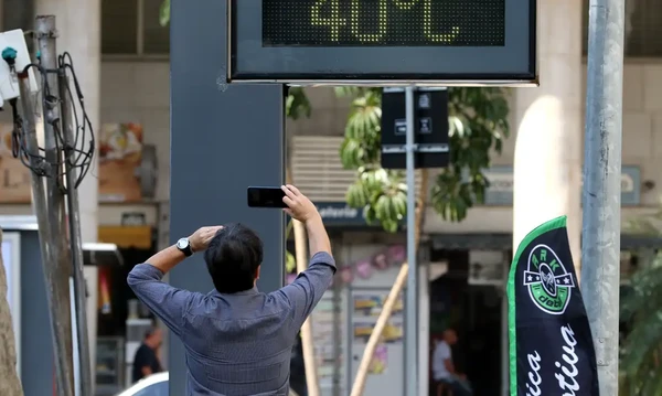 Termômetro no centro do Rio chega a marcar 40 graus 