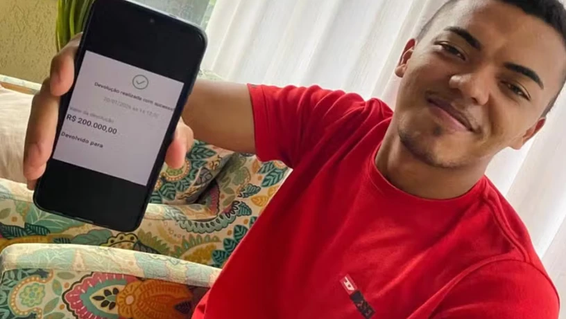 Imagem - Quem é Leandro Pinheiro, estudante que devolveu Pix de R$ 200 mil após engano de empresário