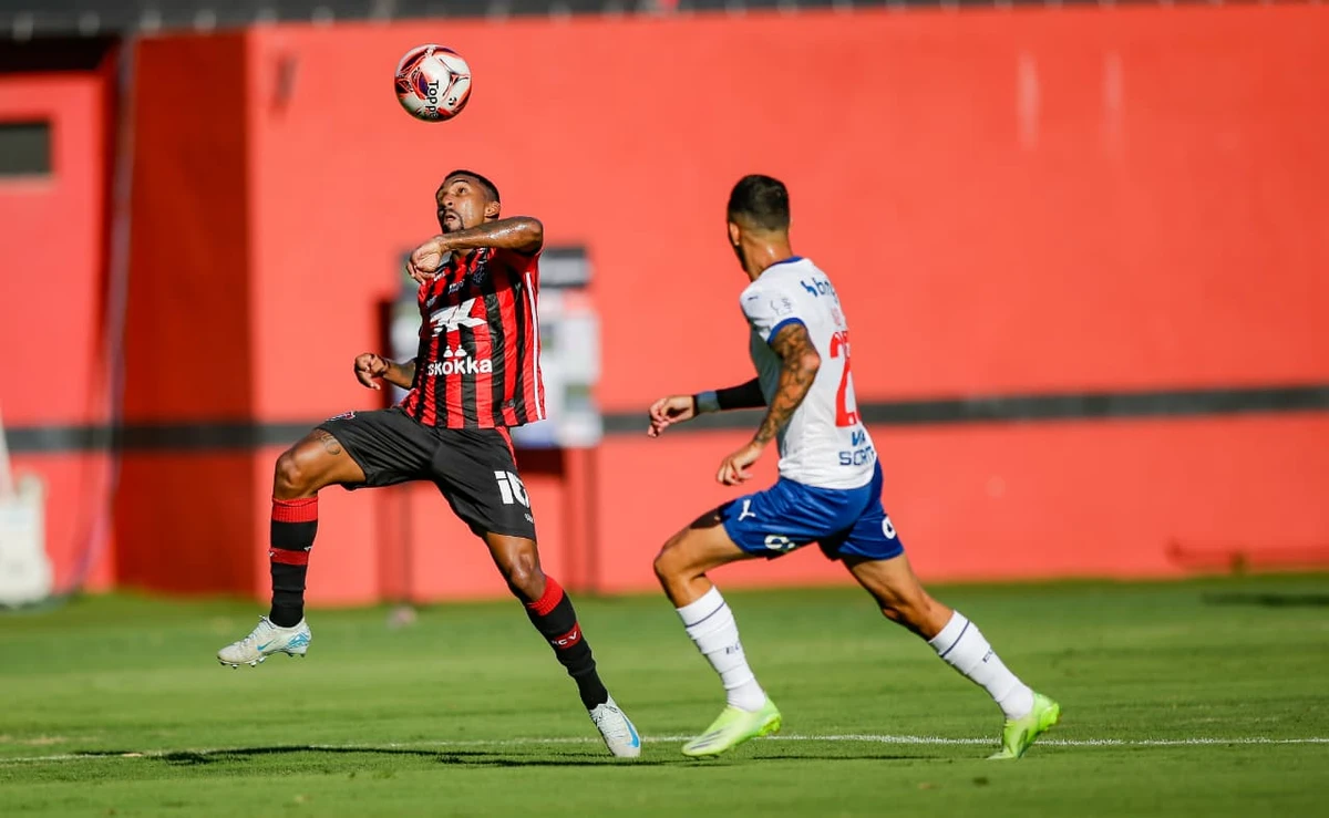 Bahia e Vitória se enfrentaram no Barradão por Arisson Marinho/CORREIO