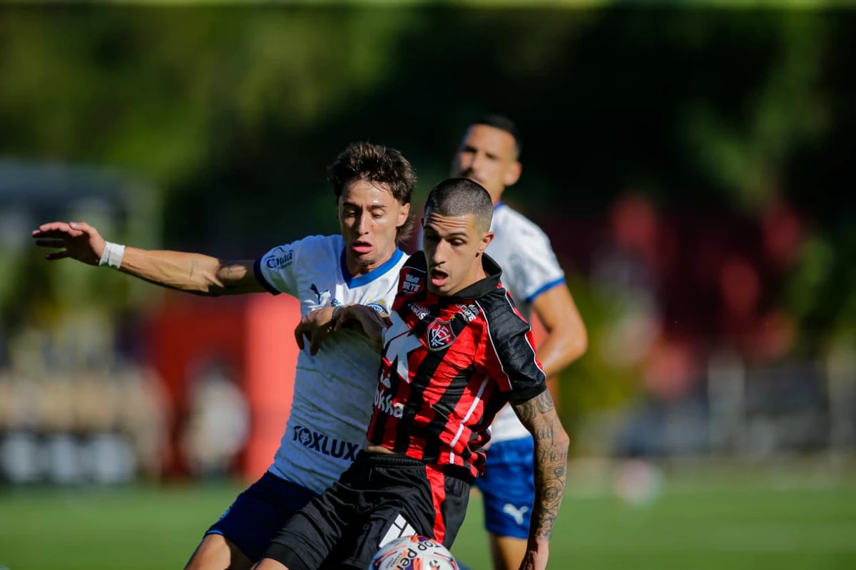 Bahia e Vitória se enfrentaram no Barradão por Arisson Marinho/CORREIO