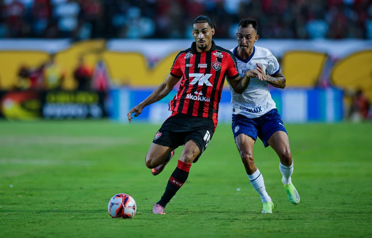 Bahia e Vitória se enfrentaram no Barradão por Arisson Marinho/CORREIO