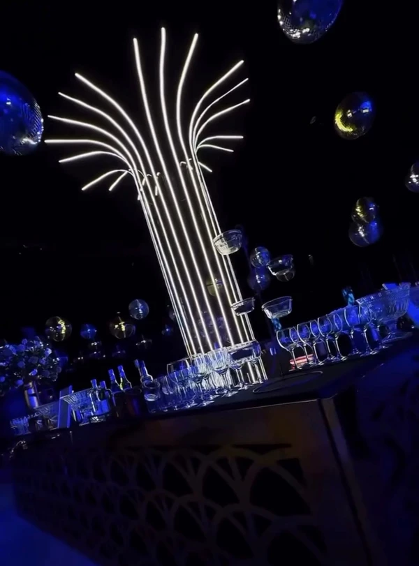 Detalhe da decoração por Reprodução