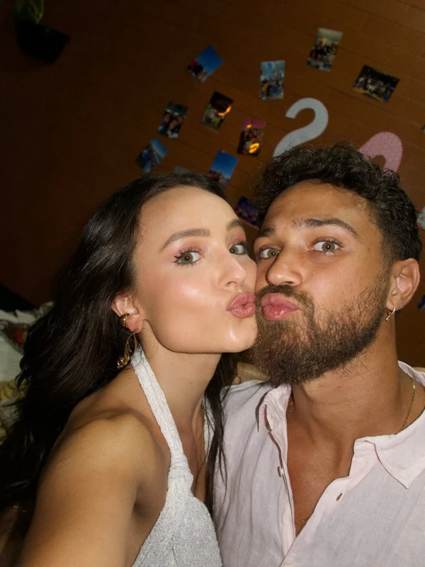 Larissa Manoela e André Luiz Frambach por Reprodução/Instagram