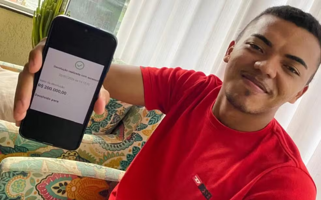 Quem é Leandro Pinheiro , estudante que devolveu Pix de R$ 200 mil após engano de empresário