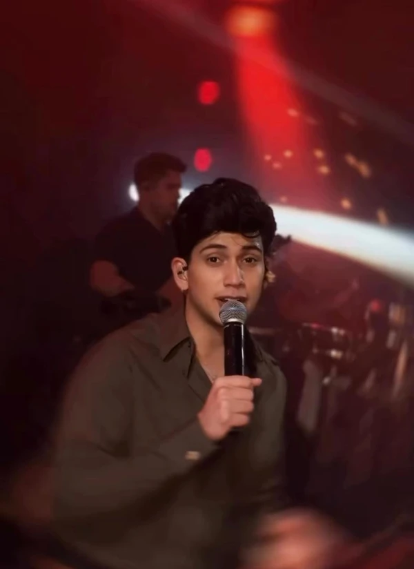 Léo Foguete por Reprodução