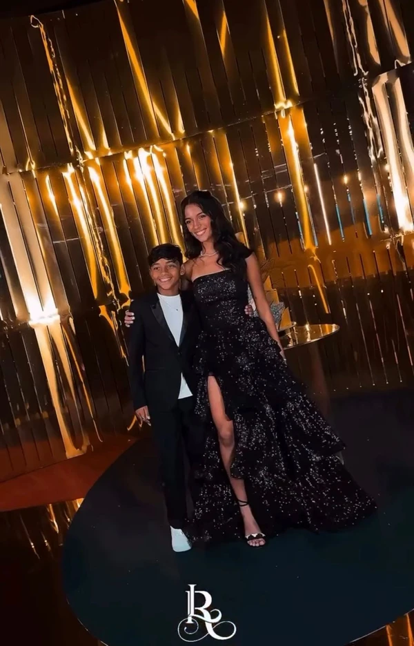 Rayssa Leal com irmão por Reprodução