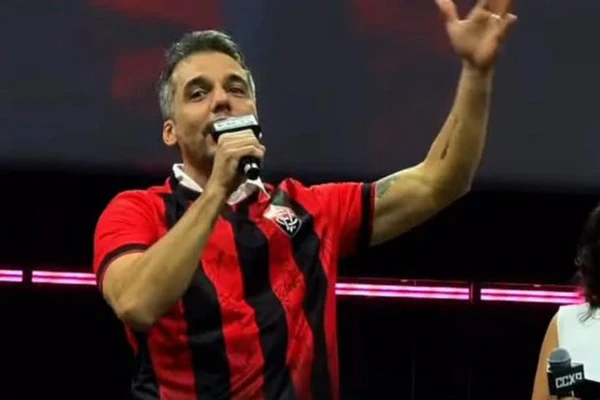 Wagner é apaixonado pelo Vitória por Reprodução