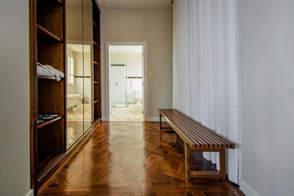 Acomodações do Fera Palace Hotel por Reprodução/Booking.com