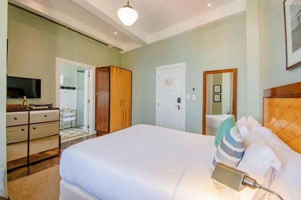 Acomodações do Fera Palace Hotel por Reprodução/Booking.com