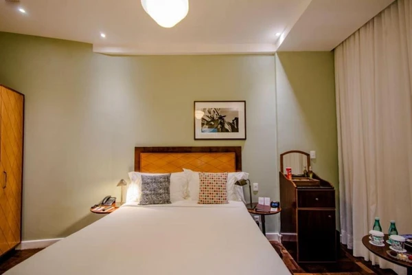 Acomodações do Fera Palace Hotel por Reprodução/Booking.com