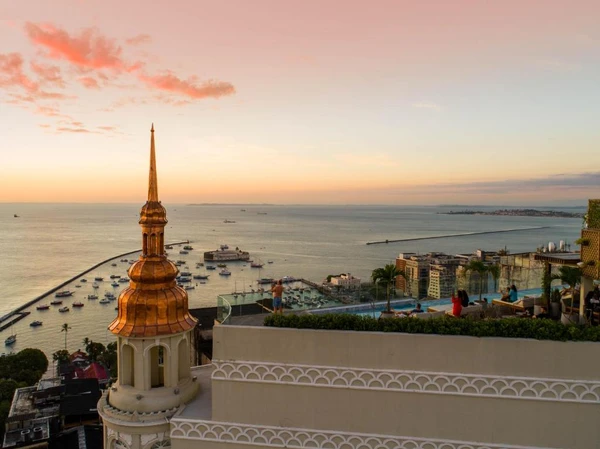 Acomodações do Fera Palace Hotel por Reprodução/Booking.com