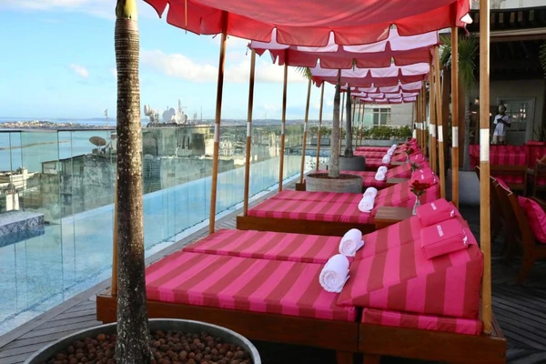 Acomodações do Fera Palace Hotel por Reprodução/Booking.com