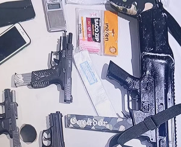 Armamento apreendido com suspeitos