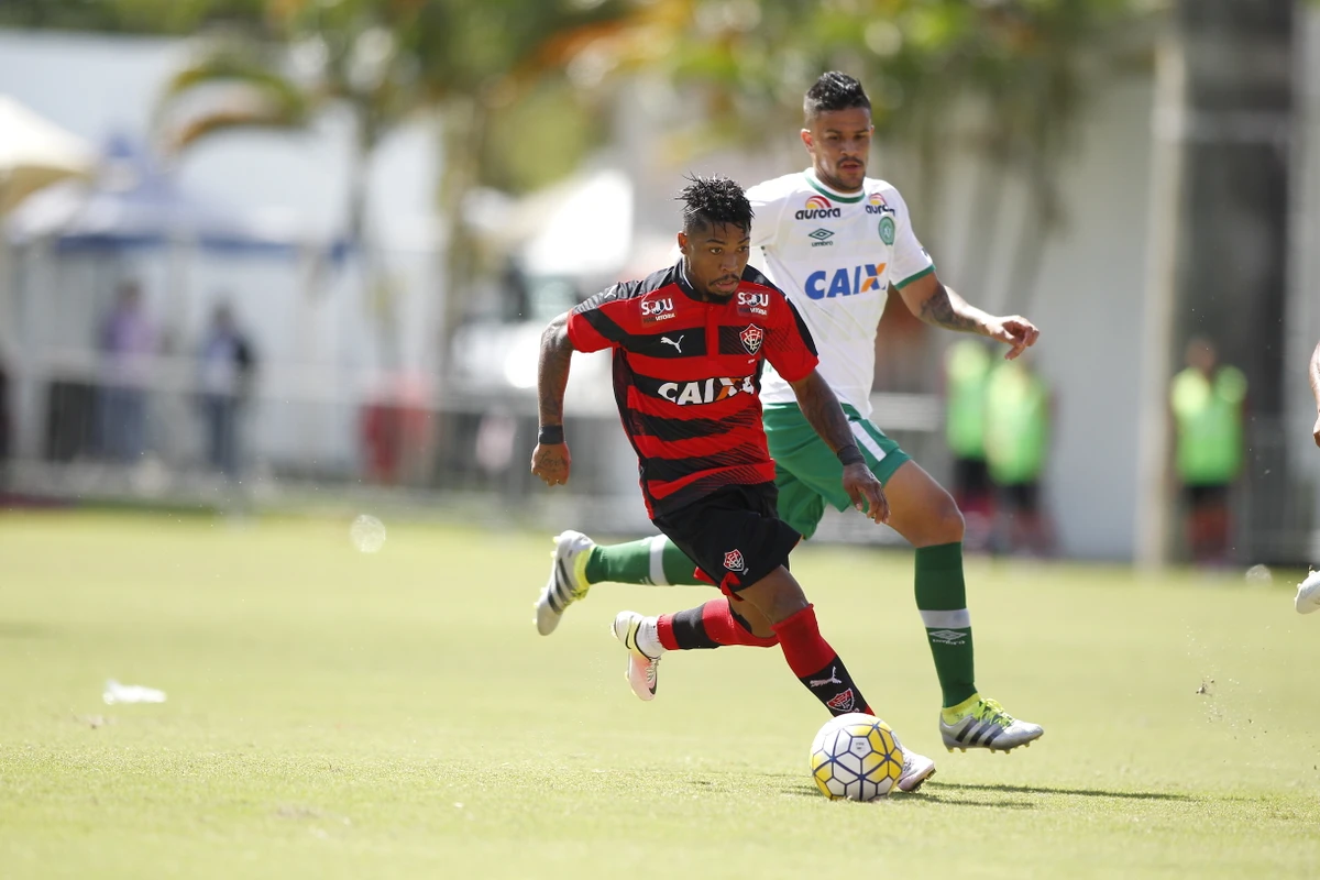 Marinho em 2016, ano em que estourou no Vitória por Arisson Marinho/Arquivo CORREIO