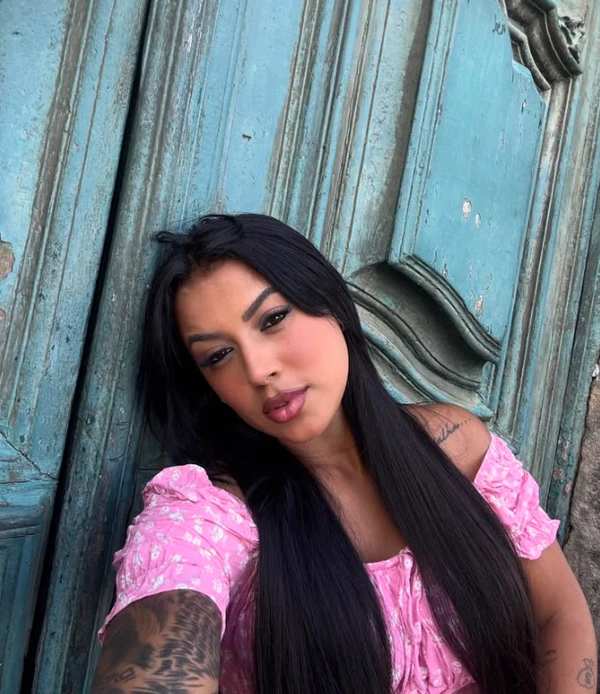 Influenciadora e dançarina Nathalia Farias por Reprodução | Instagram