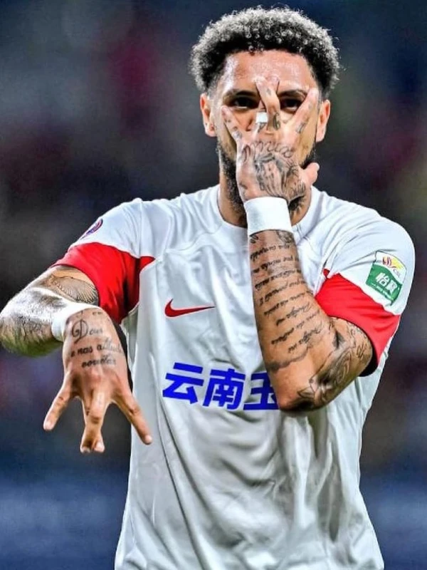 Pedro Henrique chega para reforçar o Leão por Reprodução