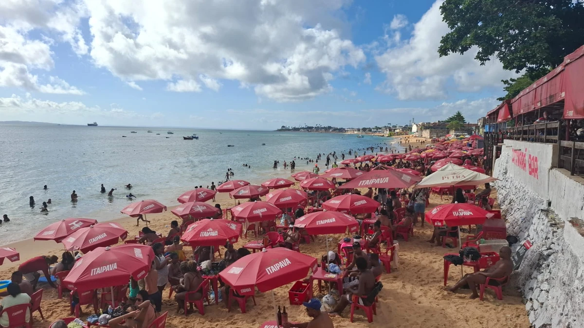 Praia do Cantagalo, na Cidade Baixa, foi a única avaliada como própria para banho em Salvador