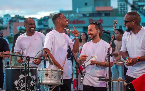 Samba Pra God por Reprodução