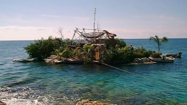 Sozinho, britânico enviou ao mundo uma mensagem sobre sustentabilidade e reciclagem