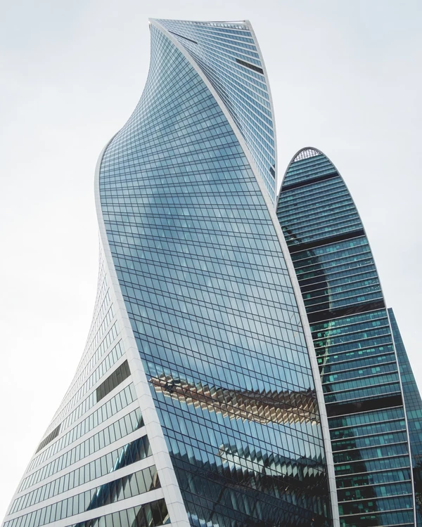 Torre da Evolução (Evolution Tower) em Moscou, Rússia por Shutterstock