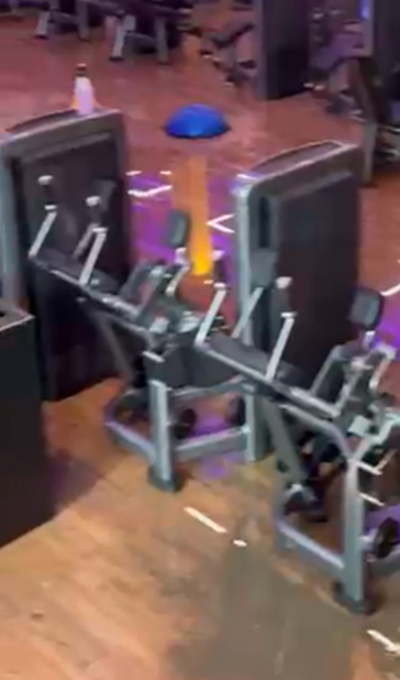 Vazamento de esgoto em unidade da SmartFit em Salvador por Reprodução