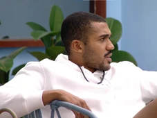 Imagem - BBB 26: No Paredão, Matheus sugere que aliados desistam do jogo se ele for eliminado: 'Apertar o botão vermelho'