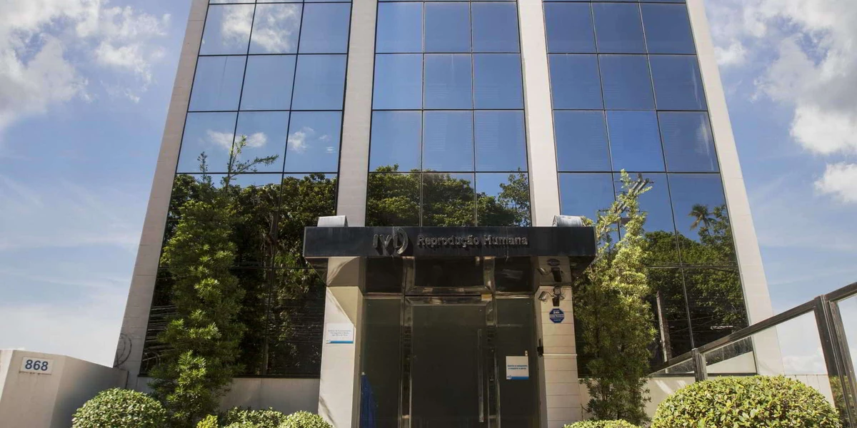A clínica IVI Salvador fica na Avenida Paulo VI, na Pituba por Reprodução