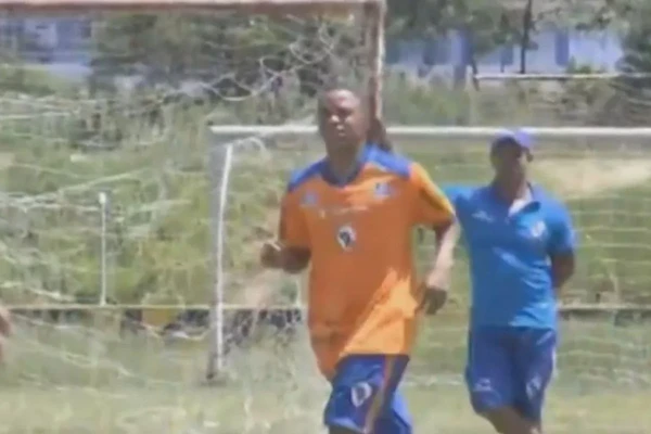 Alex Acarajé foi atropelado por carro blindado da PM por Reprodução