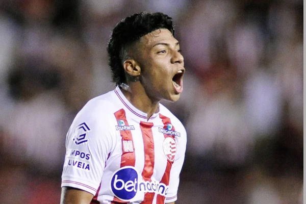 Alisson Santos pelo Naútico por Divulgação/Naútico