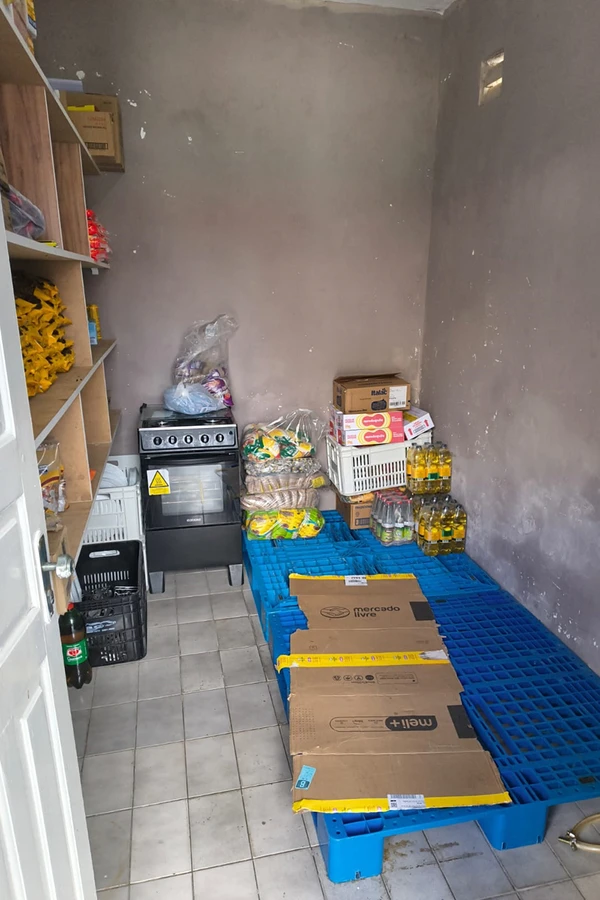 Vigilância Sanitária interdita estabelecimento por funcionamento irregular após denúncia em Feira de Santana por Vigilância Sanitária interdita estabelecimento por funcionamento irregular após denúncia em Feira de Santana