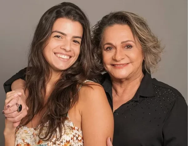 Fafy Siqueira com a mulher, Fernanda Lorenzoni por Reprodução