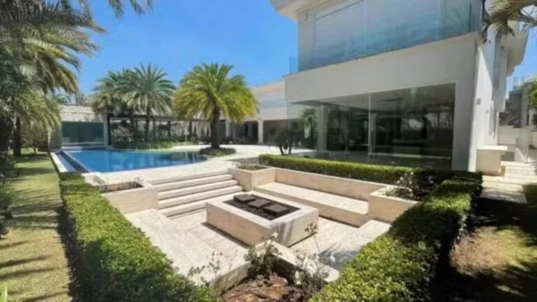 Mansão de Rodrigo Faro por Reprodução