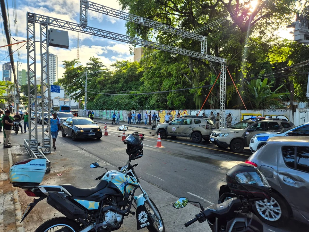 Motociclista foi atropelado ao derrapar e cair na pista