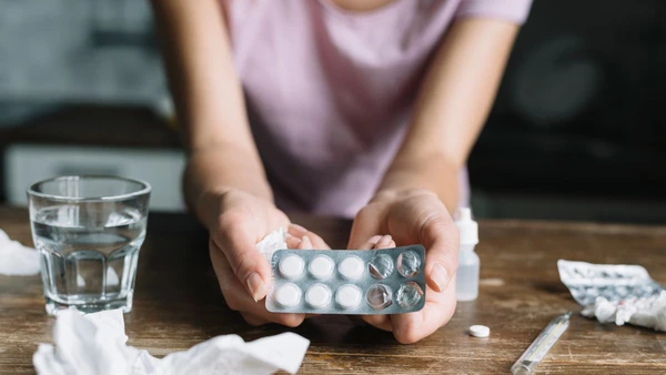 O uso de remédios expirados é uma decisão arriscada que não oferece garantias de cura ou alívio