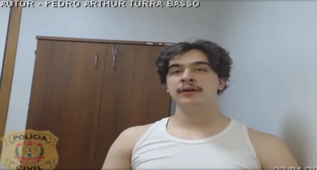 Pedro Turra por Reprodução