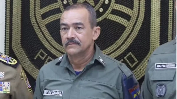 sargento da PM é punido com detenção por causa do tamanho do bigode