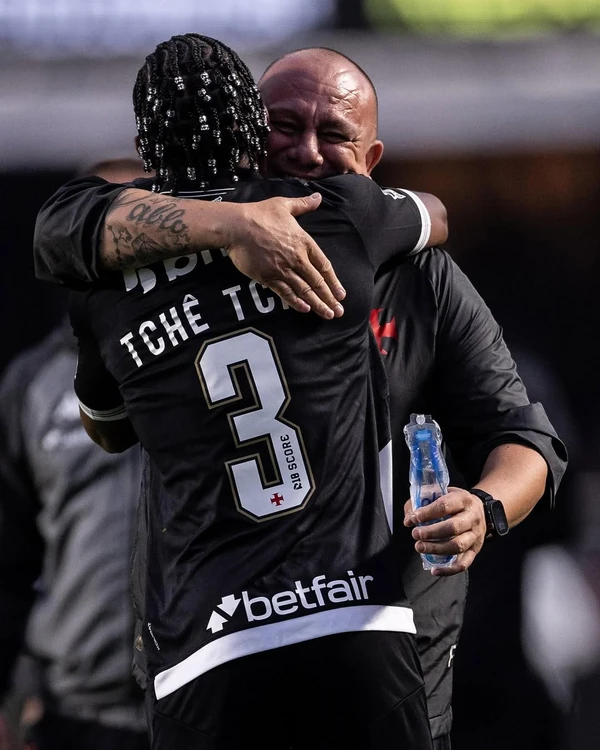 Tchê Tchê é multicampeão no futebol brasileiro por Reprodução/Redes sociais