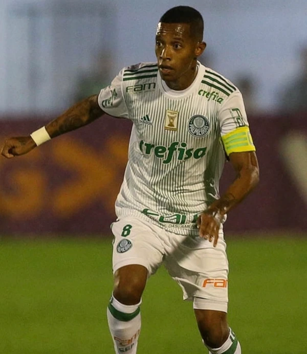 Tchê Tchê é multicampeão no futebol brasileiro por Reprodução/Redes sociais