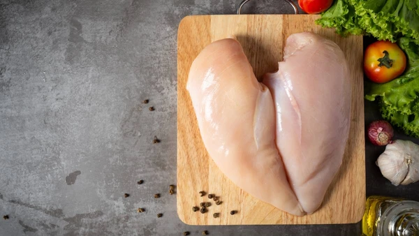 Veja dicas práticas para não levar frango de má qualidade para sua casa hoje