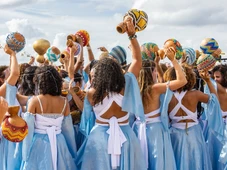 Imagem - Movimento Agbelas reúne 200 mulheres para oferenda musical a Iemanjá no Rio Vermelho