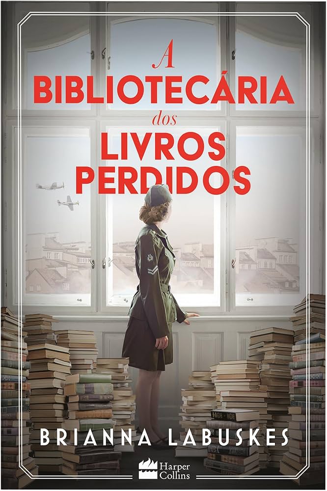 A bibliotecária dos livros perdidos, de Brianna Labuskes (HarperCollins). Em 1946, enquanto a Europa se recompõe após a guerra, a bibliotecária Emmy Clarke é enviada para a Alemanha com a tarefa de catalogar os livros saqueados pelos nazistas. Até que, intrigada pela dedicatória em um desses volumes, ela decide iniciar uma investigação que a leva a um passado surpreendente: a história de duas irmãs marcadas por uma traição devastadora e um ato de resistência em plena Alemanha nazista. Lançamento em 24 de fevereiro. por Reprodução