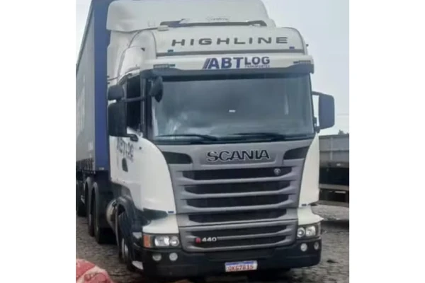 Caminhoneiro morreu em explosão de pneu por Reprodução