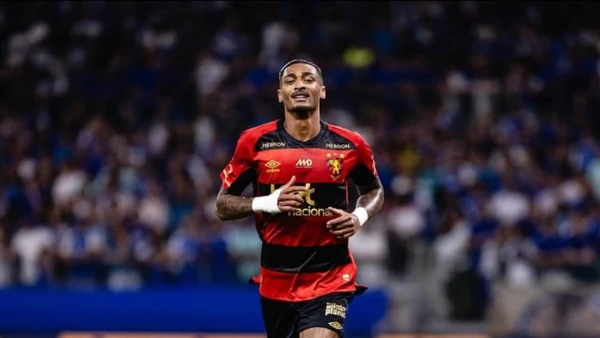 Derik Lacerda por Reprodução