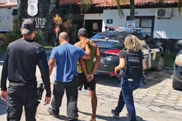 Homem foi preso por matar pessoa em situação de rua com barra de ferro por Reprodução