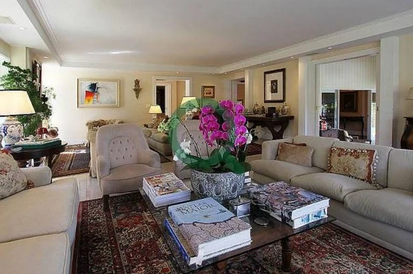 Mansão de Ronnie Von por Reprodução