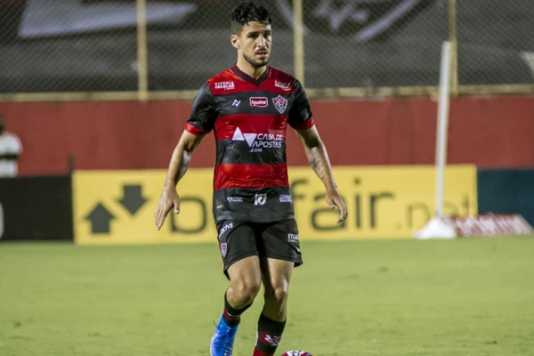 Marcinho em ação pelo Vitória por Pietro Carpi/EC Vitória